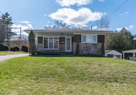 Bungalow à vendre - 1837 Rue Béliveau, Sherbrooke, J1K2R7