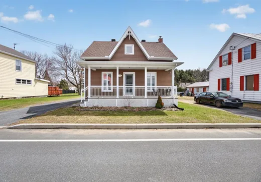 1 1/2 Storey for sale - 182 Rue Léveillé, St-Francois-Du-Lac, J0G1M0