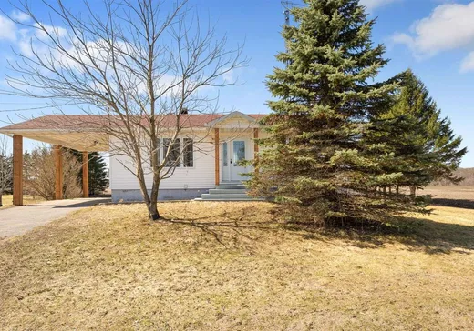Maison à vendre - 3200 Boul. du Parc-Industriel, Bécancour, G9H 3N2