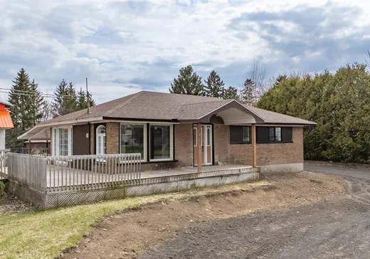 Bungalow for sale - 900Y Rue Notre-Dame, St-Cyrille-De-Wendover, J0C1A0