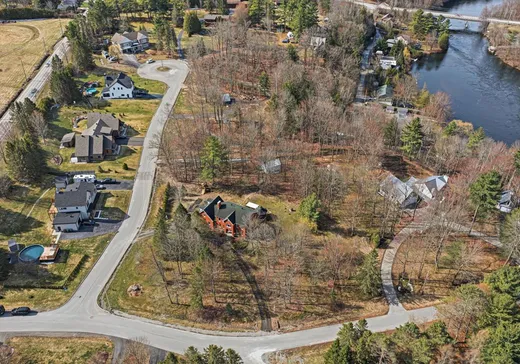 Maison à vendre - 3500 Rue Riopelle, Rock Forest-Saint-Élie-Deauville, J1N 0B1