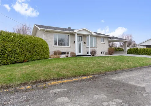 Maison à vendre - 221 Rue Armand, Magog, J1X 4M1