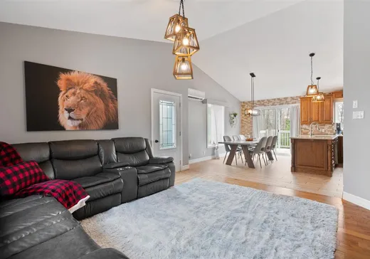 Maison à vendre - 353 Côte St-Paul, Saint-Colomban, J5K 1Y8