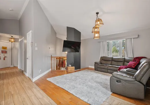 Maison à vendre - 353 Côte St-Paul, Saint-Colomban, J5K 1Y8