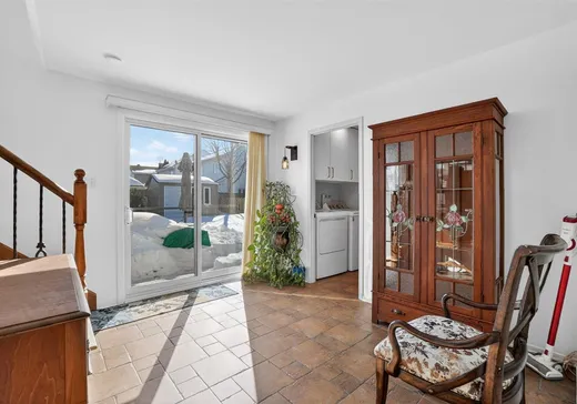 Maison à vendre - 2542 Boul. des Oiseaux, Laval (Sainte-Rose), H7L 4X2