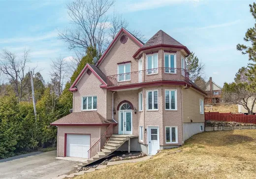 Maison à vendre - 7 Rue St-André, Mont-Blanc, J0T 2G0