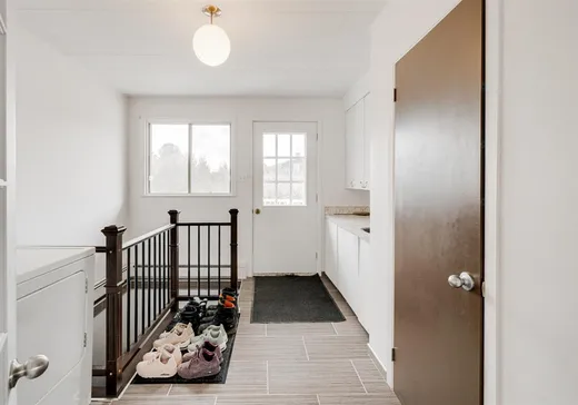 Maison à vendre - 285 Rue Dufresne, Saint-Marc-des-Carrières, G0A 4B0