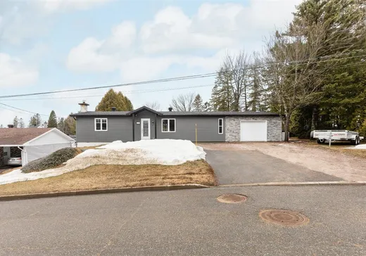 Bungalow à vendre - 517 Rue J.-M.-Turgeon, Saint-Raymond, G3L1Y6