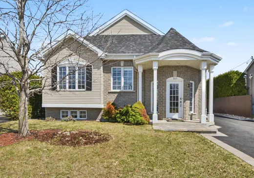 Maison à étages à vendre - 365 Rue des Fleurs, Sainte-Marthe-sur-le-Lac, J0N1P0