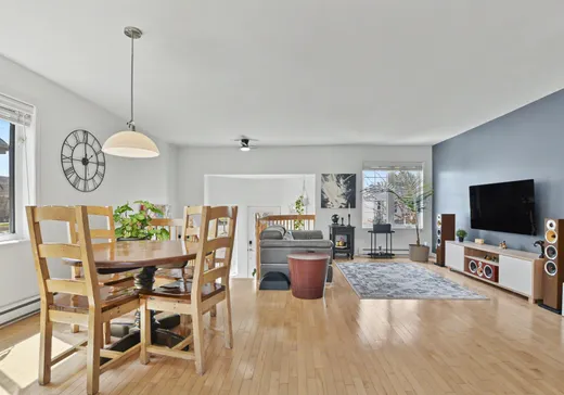 Maison à vendre - 365 Rue des Fleurs, Sainte-Marthe-sur-le-Lac, J0N 1P0