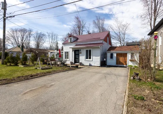 Maison à étages à vendre - 25 Rue Dorais, Châteauguay, J6K5B2