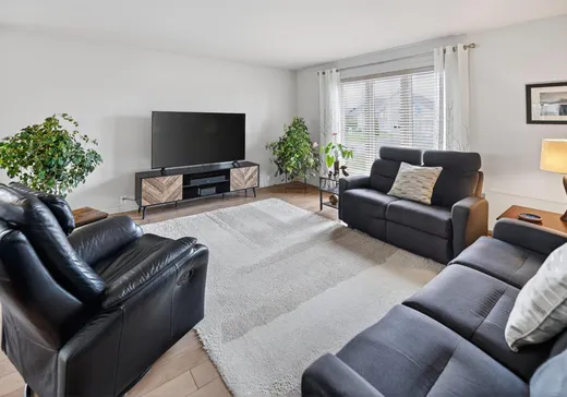 Maison à vendre - 207 Rue Savignac, St-Germain-De-Grantham, J0C 1K0