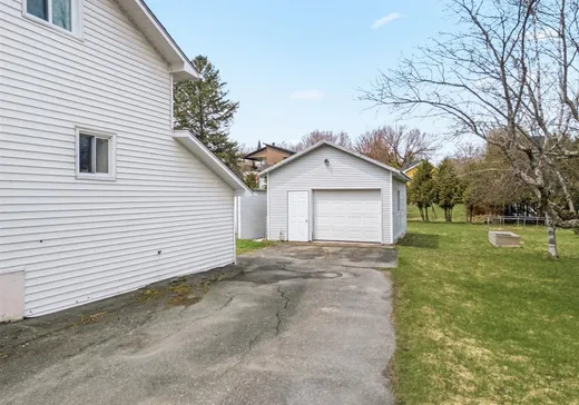 Maison à vendre - 345 Rue de l'Église, Dixville, J0B 1P0