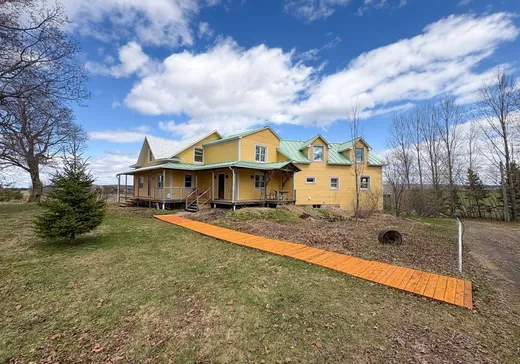 Two or more stories for sale - 415 Route Mooney, Lefebvre, J0H2C0