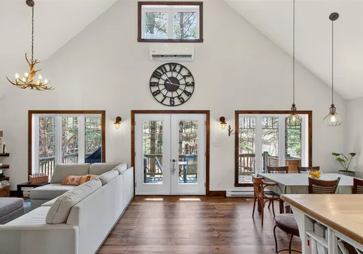 House for sale - 74 Rue Grandmaison, Mont-Blanc, J0T 2G0