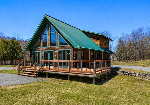 Two or more stories for sale - 87 Ch. Whinfield, Grenville, J0V1B0