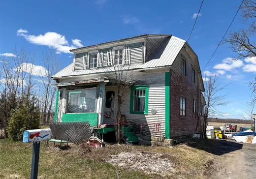 Maison à étages à vendre - 45 13e Rang O., St-Francois-Du-Lac, J0G1R0