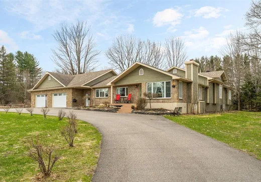 Bungalow for sale - 70 Ch. Southière, Magog, J1X0P1