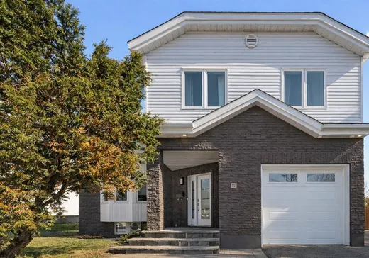 Maison à étages à vendre - 83 Rue Principale, Boisbriand, J7G1R1