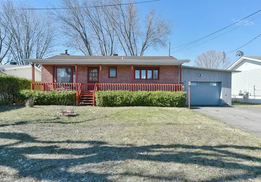 Bungalow à vendre - 532 6e Avenue, Mont-Tremblant, J7Z5H9