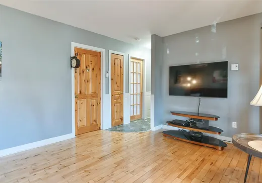 Maison à vendre - 532 6e Avenue, Mont-Tremblant, J7Z 5H9