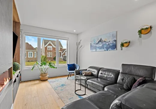 Maison à vendre - 2978 Rue du Versant, Sainte-Marthe-sur-le-Lac, J0N 1P0