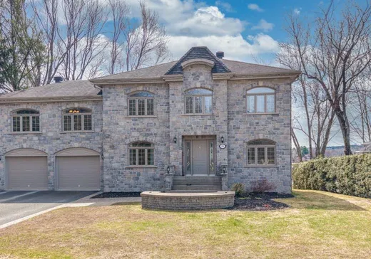 Maison à étages à vendre - 266 Boul. Nolin, Asbestos, J0A1K0