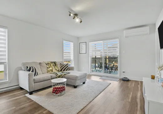 Condo for sale - 3172 Rue André, Sainte-Marthe-sur-le-Lac, J0N 1P0