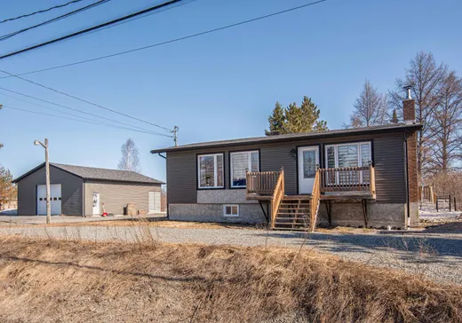 Two or more stories for sale - 792 Route de St-Philippe, Val-d'Or, J9P4N7