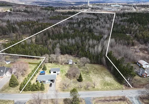 Maison à vendre - 108 Ch. Laroche, Val des Sources, J1T 3M7