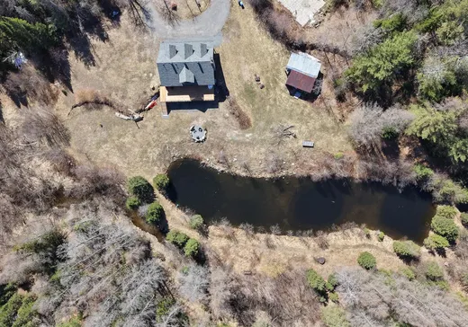 House for sale - 230 Rue Levasseur, Saint-Calixte, J0K 1Z0