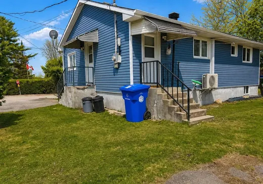 Maison à vendre - 15 Rue McCuaig, Campbell's Bay, J0X 1K0