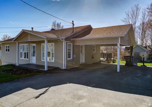 Maison à vendre - 109 6e Avenue, St-Ferdinand, G0N 1N0