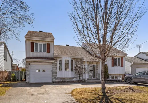 Split-level for sale - 14155 Rue Omer-Paquette, St-Canut, J7N1K7