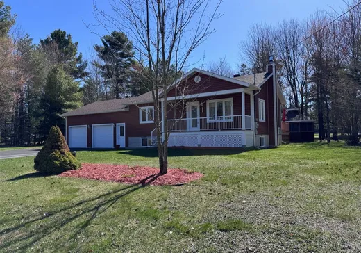 Maison à vendre - 1640 Rue Anik, St-Joachim-De-Courval, J1Z 2K6