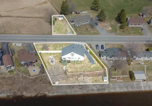 Maison à vendre - 3320 Rue Notre-Dame E., Trois-Rivières, G8V 1Y9