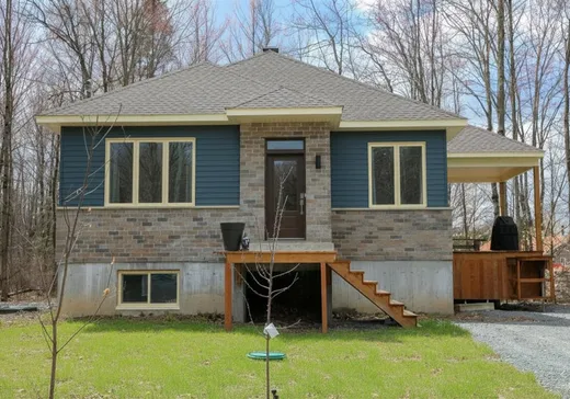 Maison à vendre - 26 Rue Smith, Bromont, J2L 3K1