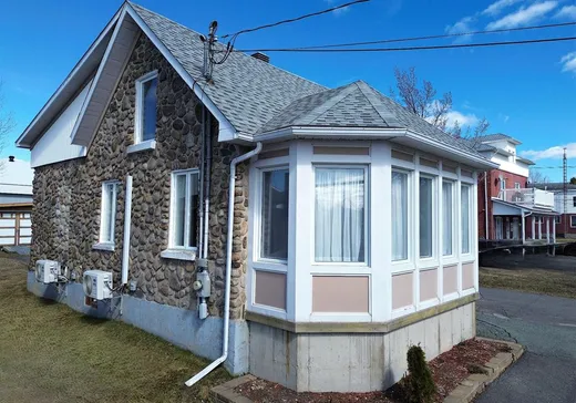 Maison à vendre - 1260 Rue Principale, Lac-Mégantic, G0Y 1G0