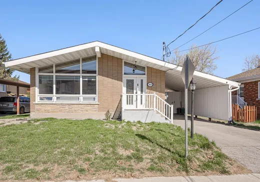 Bungalow à vendre - 364-364B Rue Champlain, Salaberry-de-Valleyfield, J6T5Y5