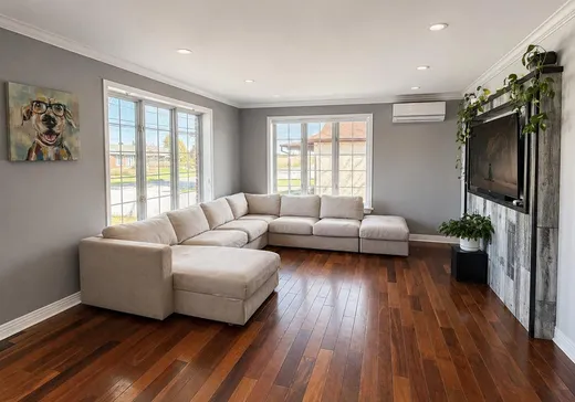 Maison à vendre - 447 Rue St-Joseph, Mont-Saint-Grégoire, J0J 1K0