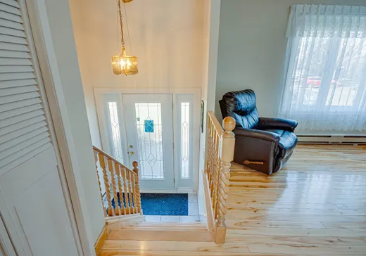 Maison à vendre - 14 Rue Huntingdon, Salaberry-de-Valleyfield, J6T 5P9