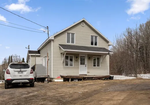 Maison à vendre - 752 Boul. 138, St-Tite-Des-Caps, G0A 4J0
