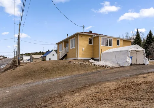 Maison à vendre - 761 Boul. 138, St-Tite-Des-Caps, G0A 4J0