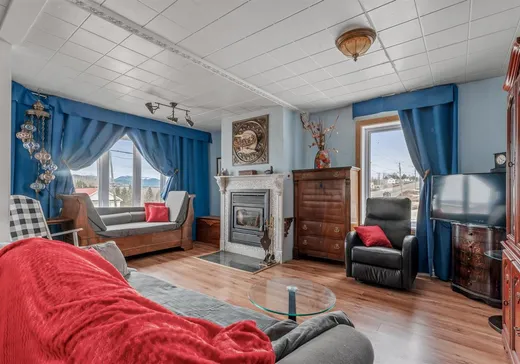 Maison à vendre - 761 Boul. 138, St-Tite-Des-Caps, G0A 4J0