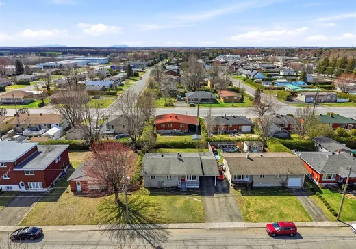 Maison à vendre - 641 Rue Leclerc, Acton Vale, J0H 1A0