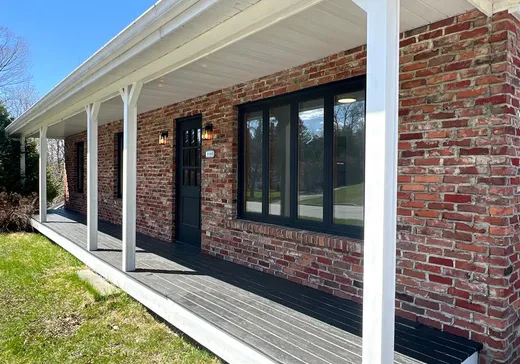 Maison à vendre - 1181 Rue Adélard, Magog, J1X 3S1