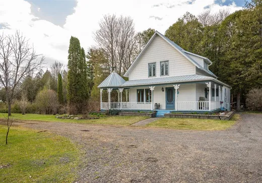 Maison à vendre - 213 Route 202 E., Bedford, J0J 1A0