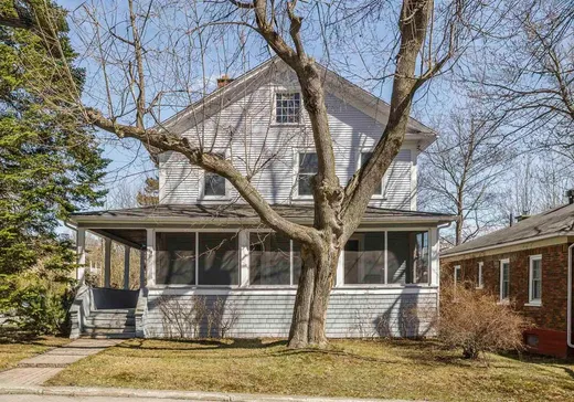 House for sale - 198 Rue Victoria, Magog, J1X 2J8