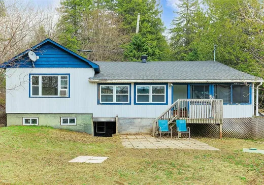 Bungalow à vendre - 22 Rue Carver, Morin-Heights, J0R1H0