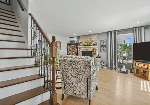 Maison à vendre - 3159 Rue Roger, Sainte-Marthe-sur-le-Lac, J0N 1P0